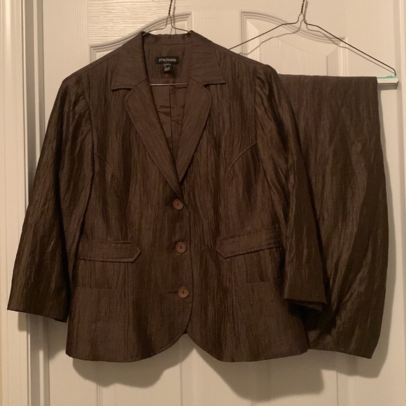 jMichaels Blazer and Pants - Picture 3 of 15